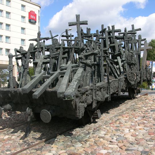 Monument to the Fallen and Murdered in the East