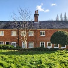 2 3 4 7, Vicarage Lane