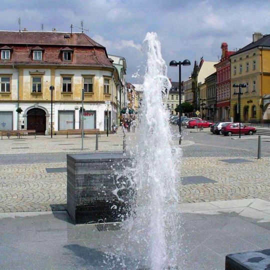 Kašna na Hlavním náměstí ve Šternberku