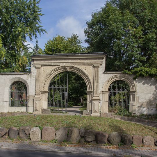 Friedhofsportal, Stadtfriedhof Bad Düben