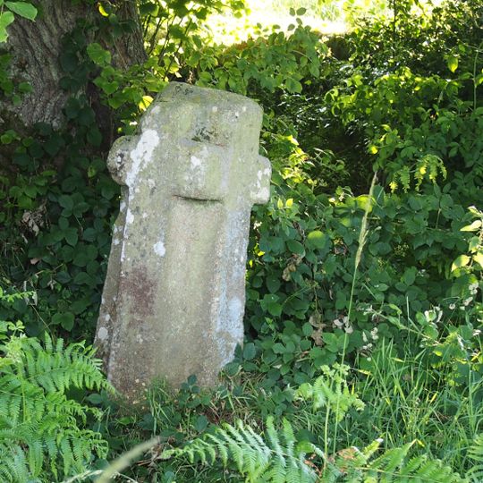 Pierre de la croix carrée