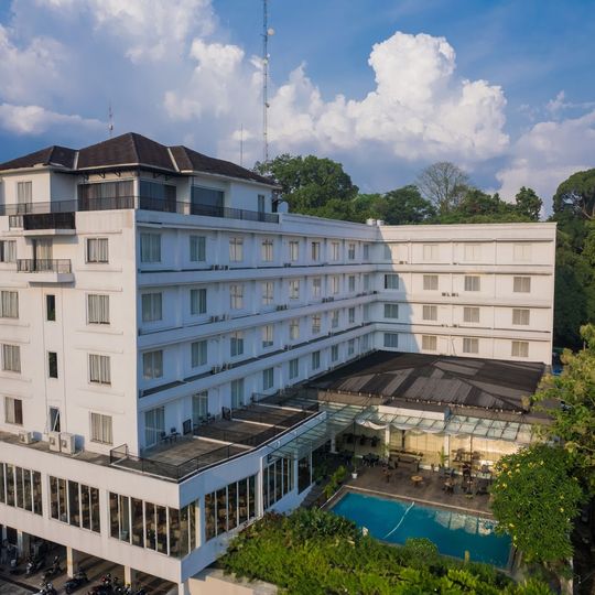 Royal Hotel Bogor