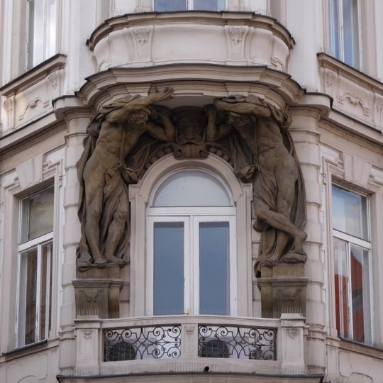 Statues of atlantes at the Schier House