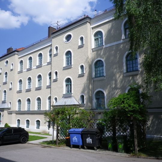 Dienstwohngebäude