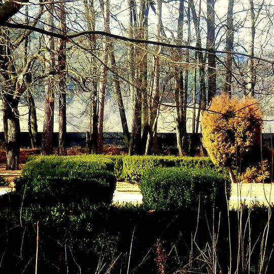 Csákyovský kaštieľ, fontána