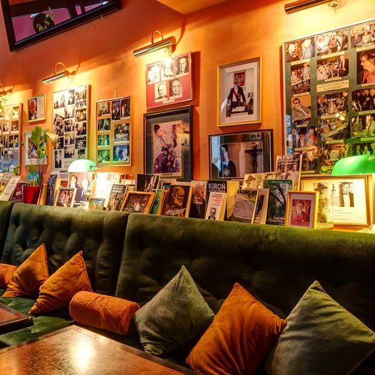 Radio Café