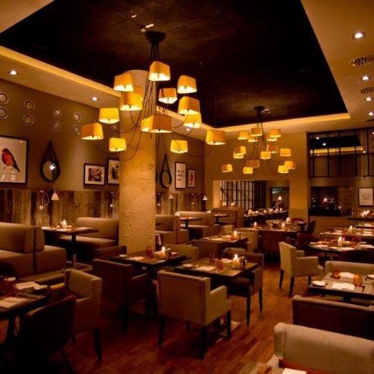Q1 - Metropolitan kitchen & bar