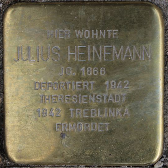 Stolperstein dedicated to Julius Heinemann