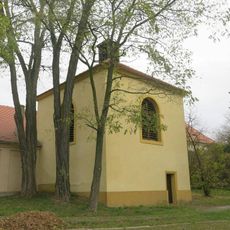 Zvonice u kostela v Dlažkovicích