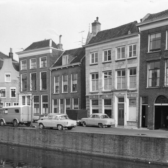 Lange Haven 124, Schiedam