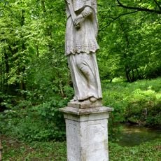 Sv. Ján Nepomucký, socha na podstavci-kópia