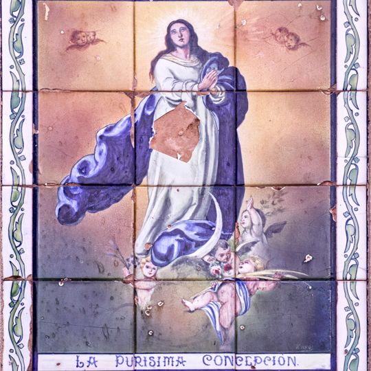 Retablo cerámico de la Purísima Concepción