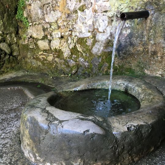 Fontana di Grotta di Cesare