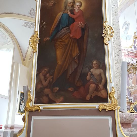 Labējais sānu altāris ar gleznām