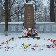 Братское кладбище советских воинов и местных жителей, погибших в фашистском концлагере (Сиверский)