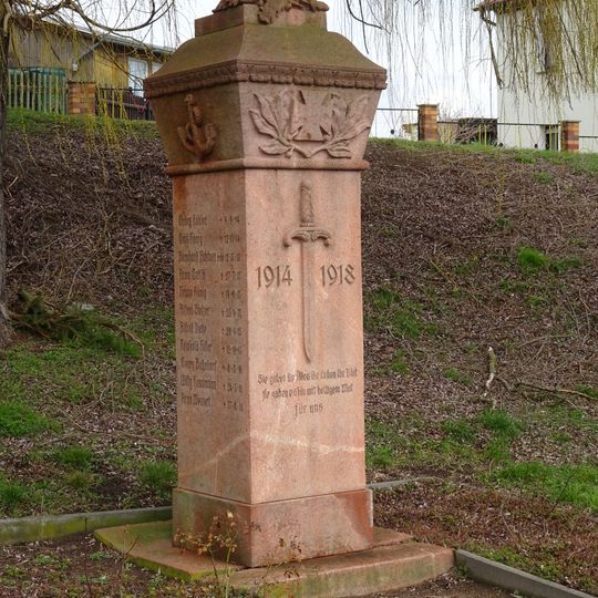 Kriegerdenkmal für die Gefallenen des 1. Weltkrieges Rochlitzer Straße 6