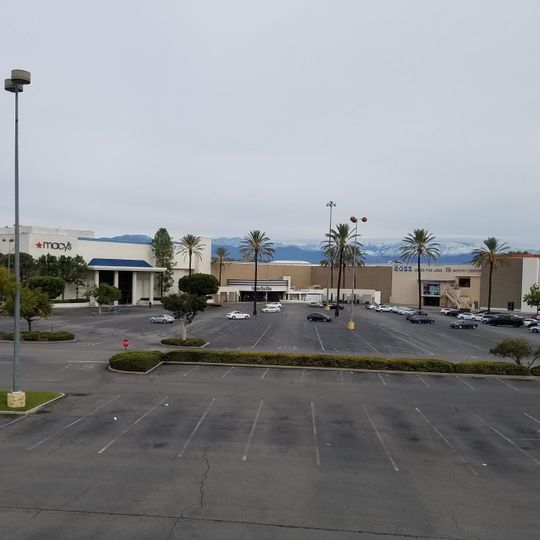 Puente Hills Mall