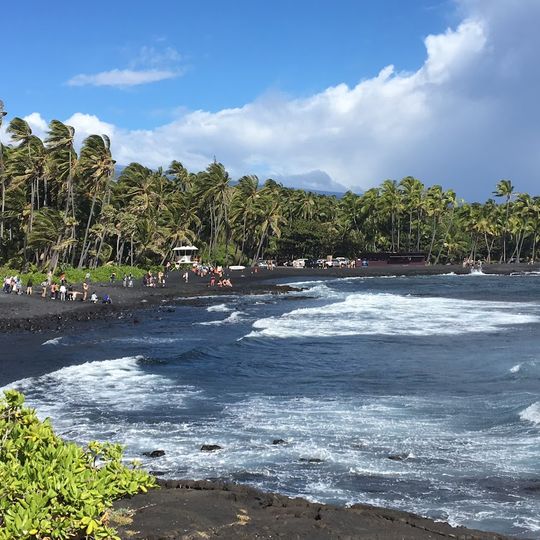 Punaluʻu Beach