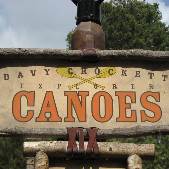 Davy Crockett's Explorer Canoes