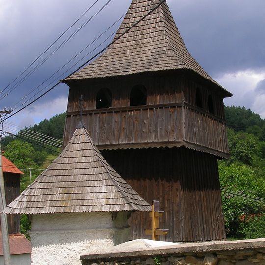 Chrám Ochrany Presvätej Bohoro, múr ohradný