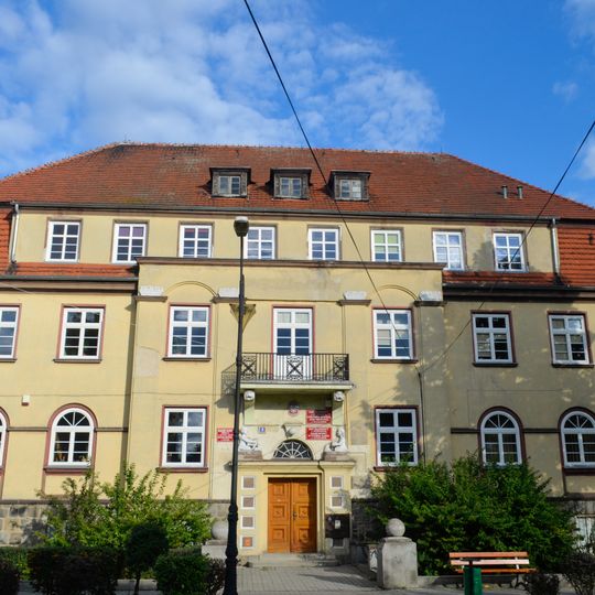 9 Niepodległości Street in Sulechów