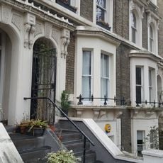 27-45, Approach Road E2