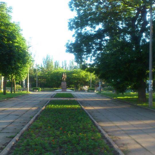 Young Heroes garden square, Mykolaiv