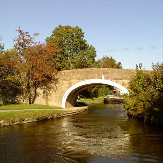 Leeds And Liverpool Canal Coates Lane Or Greenfield Bridge Number 156