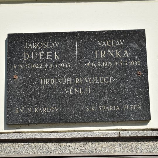 Pamětní deska Jaroslava Dufka a Václava Trnky