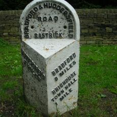 Milestone, Opposite Lodge To Toothill Hall At Ngr Se 145211