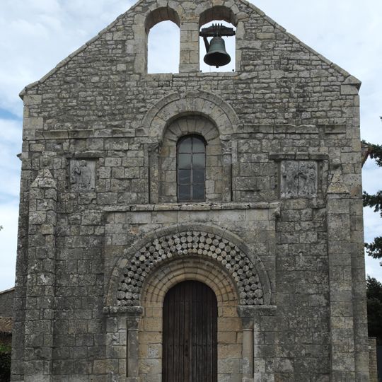 Église Saint-Pierre de Chail