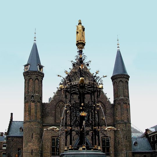 Voormalig paleis Prins Willem V