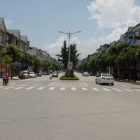 龙山镇 (龙陵县)