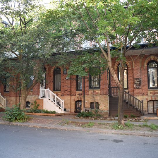 106-110, avenue Daly