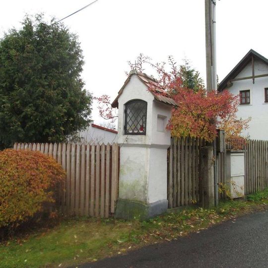 Kaplička v Lučicích