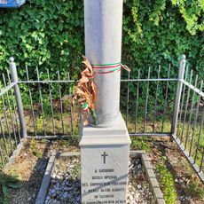 Cippo to the workers of the Italian Gommificio