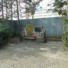 Pomník padlým v Květnovém povstání v Jankovcově ulici v Holešovicích