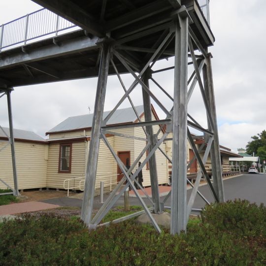 Railway Goods Shed & Footbridge, Collie