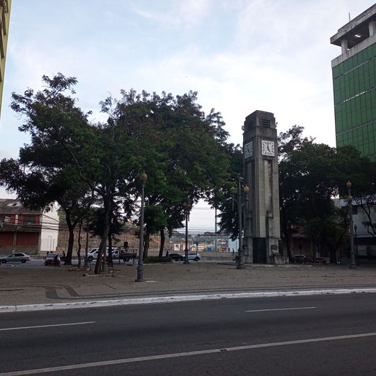 Oito de Setembro Square