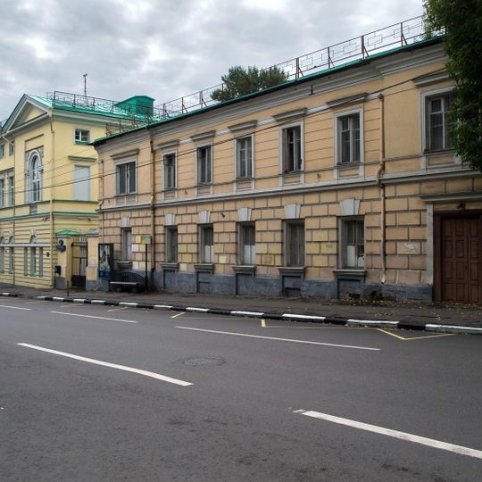 Боковой флигель