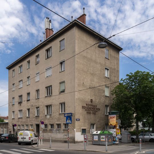 Wohnhausanlage Hofferplatz 3