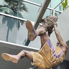 Statue of Shaquille O'Neal