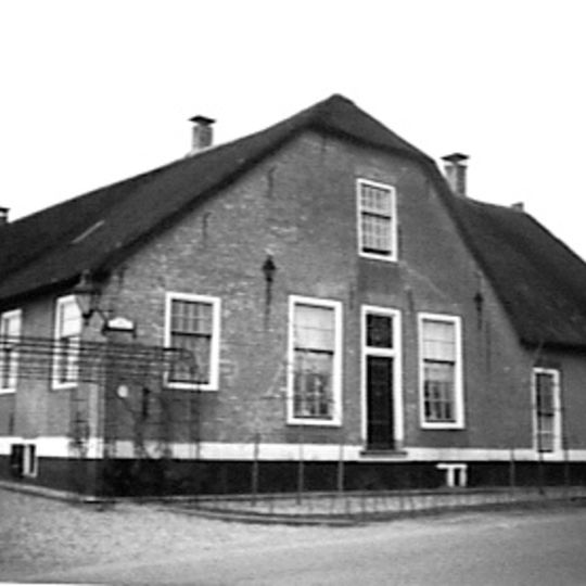 Overslingeland 8, Noordeloos