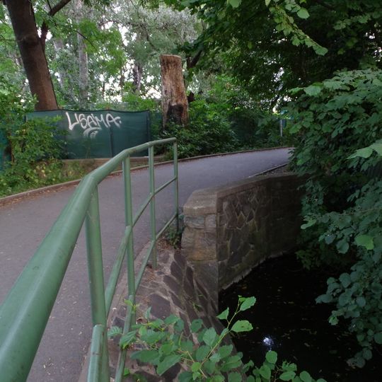 Propustek pro náhon pod ulicí K vodě