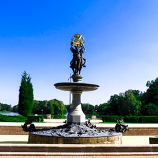 Zespół pięciu fontann w parku w Świerklańcu