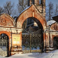 Ограда с воротами (Воскресенское)