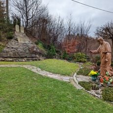 Statue