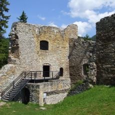 Hrad Likava, nádvorie hradné II.