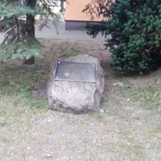 Pionki, Pomnik 65 lat PTK i PTTK