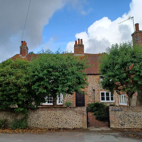 Apple Tree Farmhouse